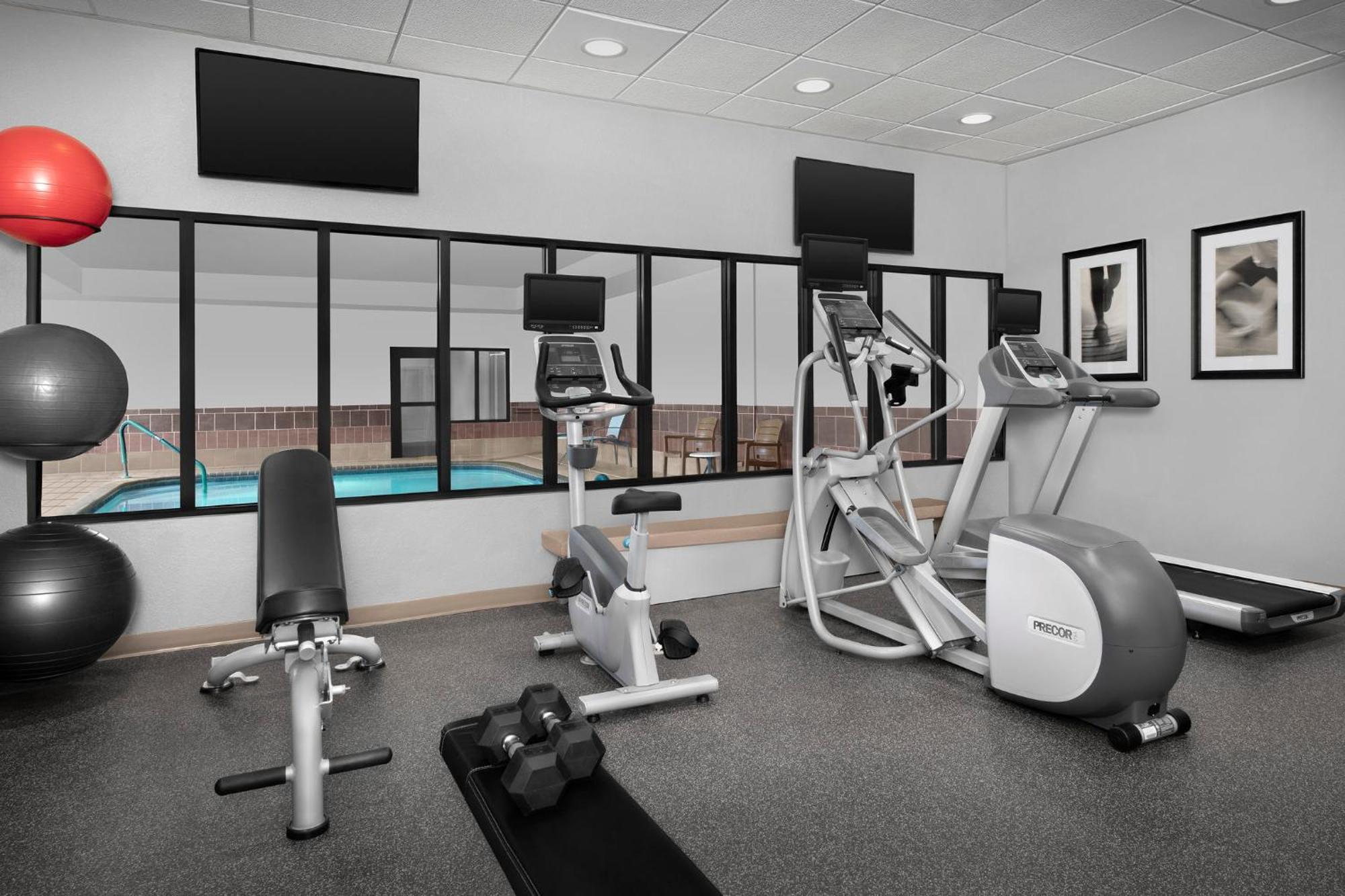 Staybridge Suites North Charleston By Ihg Екстериор снимка